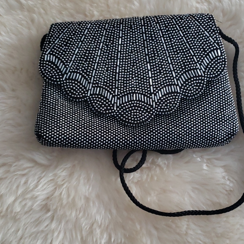 Purse - Picture 3 of 3